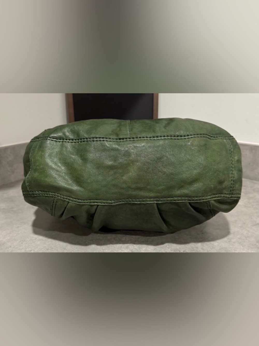Lucky Brand Green Italian Leather Hobo! GUC!! - Picture 3 of 14